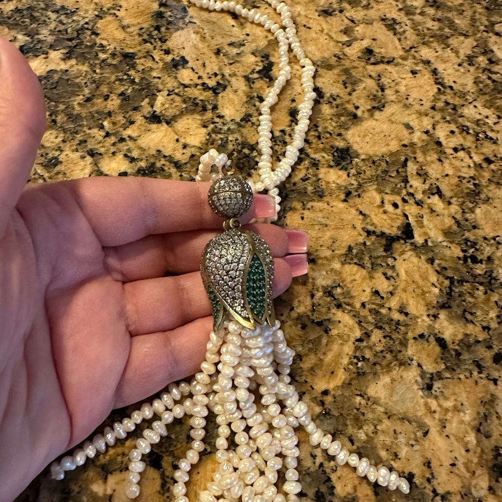 Long pearl antique style necklace